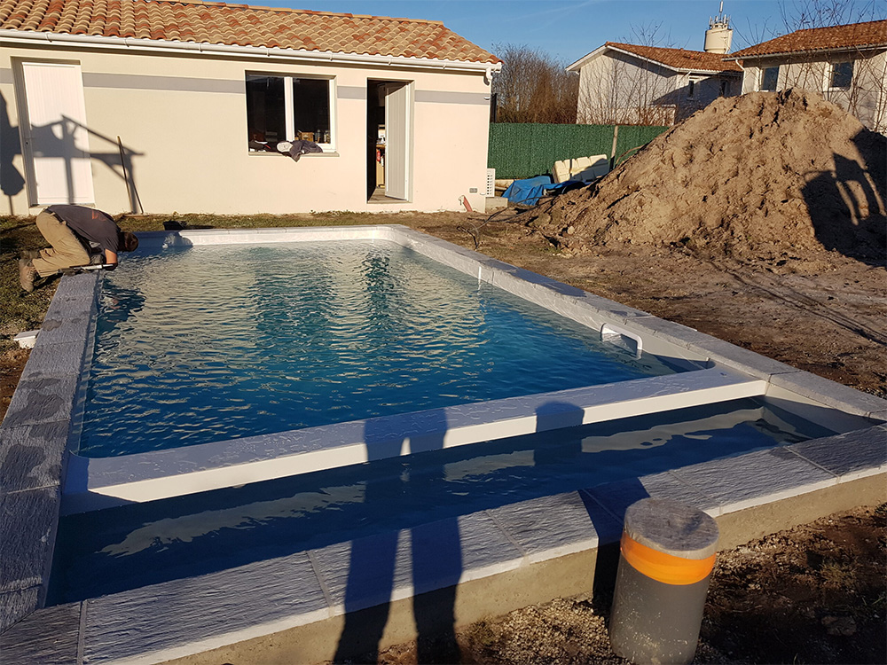 Pose de matériel de piscine près de Marmande