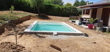 Pose de piscine à coque