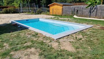 Pose de piscine à coque