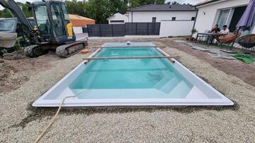 Pose de piscine à coque