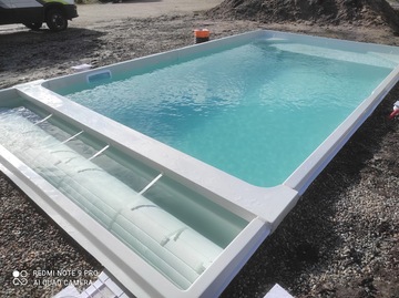 Pose de piscine à coque